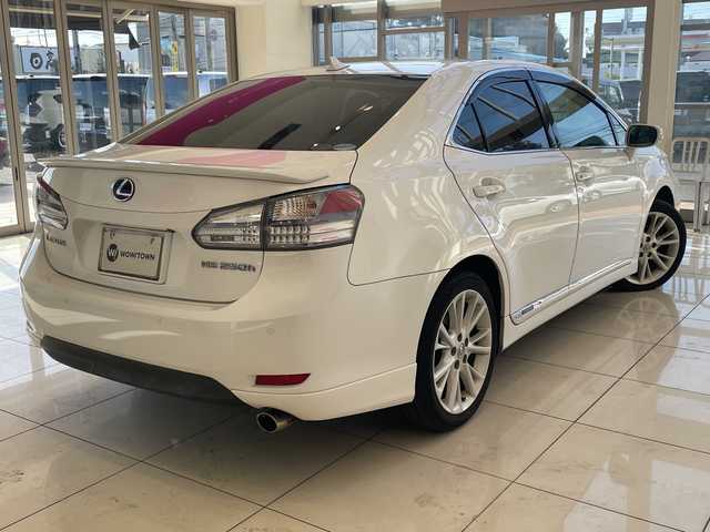 レクサス ＨＳ 250h バージョンS 埼玉県 2010(平22)年 14.8万km ホワイトパールクリスタルシャイン 純正HDDナビ/　　CD/DVD/USB/フルセグ/バック/フロントカメラ/クルーズコントロール/HIDオートライト/純正18インチアルミホイール/パワーシート/ステアリングスイッチ/コーナーセンサー/ビルトインETC/スマートキー2本/禁煙車