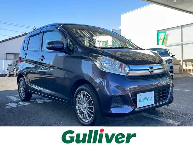 日産 デイズ X 愛知県 2018(平30)年 4.5万km プレミアムパープルP 純正メモリナビ/【フルセグ・DVD再生可・CD・Bluetooth】/バックカメラ/アラウンドビューカメラ/ETC/衝突被害軽減ブレーキ/純正ドライブレコーダー/横滑り防止機能/アイドリングストップ/プッシュスタート/スマートキー/スペアキーあり/電動格納ミラー/純正フロアマット/ドアバイザー/新車保証書/取扱説明書