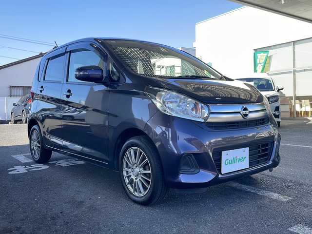 日産 デイズ X 愛知県 2018(平30)年 4.5万km プレミアムパープルP 純正メモリナビ/【フルセグ・DVD再生可・CD・Bluetooth】/バックカメラ/アラウンドビューカメラ/ETC/衝突被害軽減ブレーキ/純正ドライブレコーダー/横滑り防止機能/アイドリングストップ/プッシュスタート/スマートキー/スペアキーあり/電動格納ミラー/純正フロアマット/ドアバイザー/新車保証書/取扱説明書