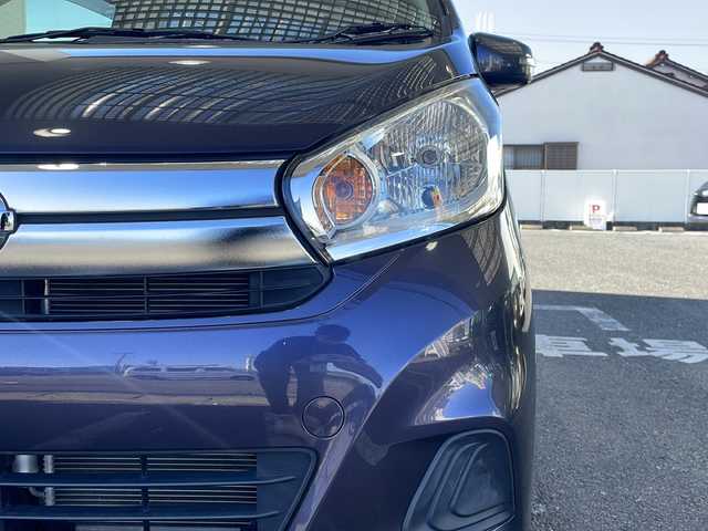 日産 デイズ X 愛知県 2018(平30)年 4.5万km プレミアムパープルP 純正メモリナビ/【フルセグ・DVD再生可・CD・Bluetooth】/バックカメラ/アラウンドビューカメラ/ETC/衝突被害軽減ブレーキ/純正ドライブレコーダー/横滑り防止機能/アイドリングストップ/プッシュスタート/スマートキー/スペアキーあり/電動格納ミラー/純正フロアマット/ドアバイザー/新車保証書/取扱説明書