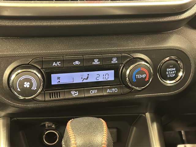 トヨタ ライズ G 道央・札幌 2021(令3)年 5.4万km ブラックマイカメタリック ・４WD/・バックカメラ/・寒冷地仕様/・純正SDメモリナビ/・ワンセグテレビ/・プッシュスタート/・Bluetooth接続/・アイドリングストップ/・社外AW付夏タイヤ/・純正フロアマット/・コーナーセンサー/・シートヒーター/・衝突被害軽減ブレーキ