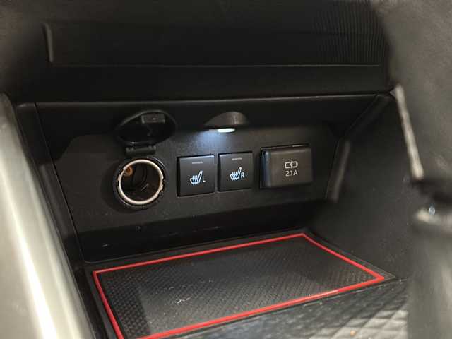 トヨタ ライズ G 道央・札幌 2021(令3)年 5.4万km ブラックマイカメタリック ・４WD/・バックカメラ/・寒冷地仕様/・純正SDメモリナビ/・ワンセグテレビ/・プッシュスタート/・Bluetooth接続/・アイドリングストップ/・社外AW付夏タイヤ/・純正フロアマット/・コーナーセンサー/・シートヒーター/・衝突被害軽減ブレーキ