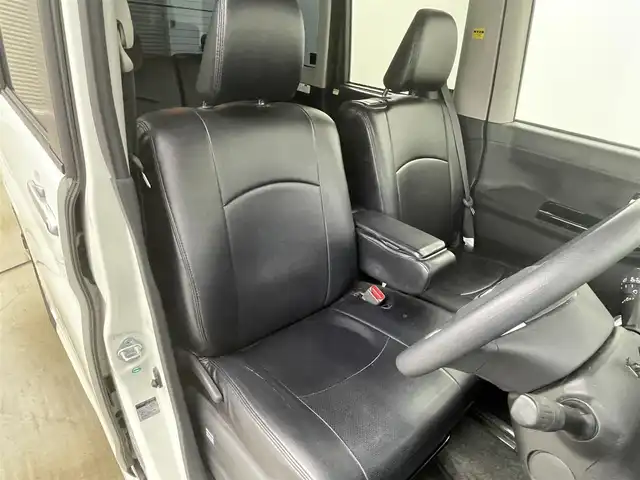 ダイハツ タント カスタム X SAⅡ 岡山県 2016(平28)年 4万km パールホワイトⅢ 8インチナビ（AVIC-RL99）/・FM/AM/Bluetooth/フルセグ/CD/DVD/バックカメラ/10.2インチフリップダウンモニター/両側パワースライドドア/ETC/スマートアシスト/・衝突軽減システム/オートライト/LEDヘッドライト/純正フロアマット/純正14インチアルミ/スマートキー2本/・プッシュスタート/ドアバイザー