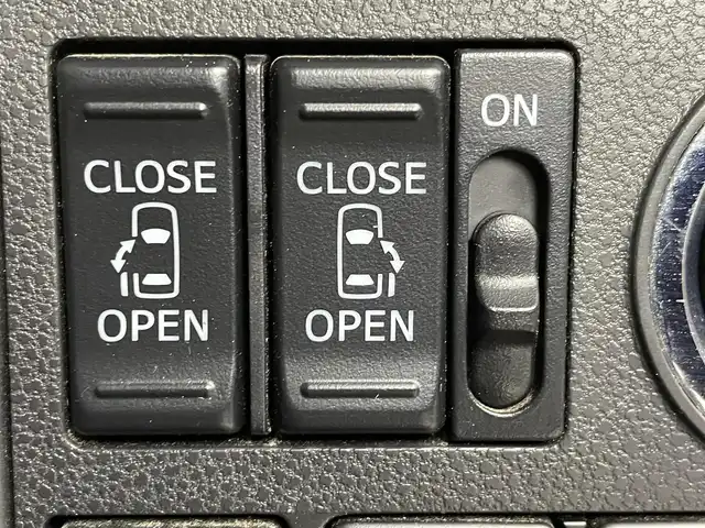 ダイハツ タント X VS SAⅢ 群馬県 2019(令1)年 1.7万km ファイアークォーツレッドM 禁煙車　純正７インチナビ　ドライブレコーダー　衝突軽減　全方位カメラ　シートヒーター　アイドリングストップ　両側パワースライドドア　レーンアシスト　アイドリングストップ　オートマチックハイビーム