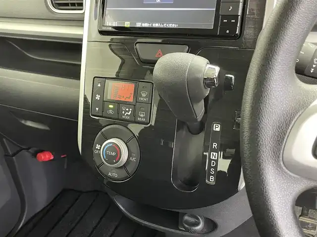 ダイハツ タント X VS SAⅢ 群馬県 2019(令1)年 1.7万km ファイアークォーツレッドM 禁煙車　純正７インチナビ　ドライブレコーダー　衝突軽減　全方位カメラ　シートヒーター　アイドリングストップ　両側パワースライドドア　レーンアシスト　アイドリングストップ　オートマチックハイビーム