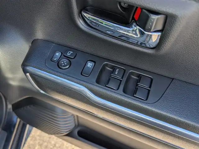 スズキ ハスラー Jスタイル 福井県 2021(令3)年 3.1万km ブルーイッシュブラックパール ４WD/純正9インチナビ/AM/FM/フルセグ/BT/CD/DVD/USB/iPod/全方位カメラ/衝突被害軽減システム/後方コーナーセンサー/レーンキープアシスト/横滑り防止装置/アイドリングストップ/盗難防止装置/寒冷地仕様/前席シートヒーター/前後ドライブレコーダー/本革巻きステアリング/純正フロアマット/ダブル＋サイドエアバッグ/カーテンエアバッグ/純正15インチAW/LEDヘッドライト/Fフォグ/スマートキー