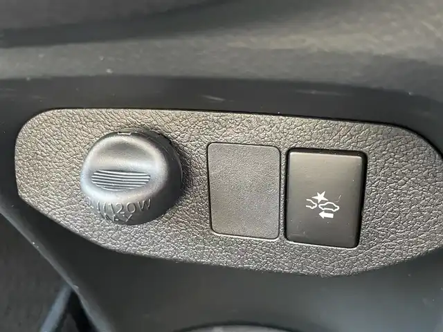 トヨタ ヴィッツ ハイブリッド F セーフティーエディションⅢ 新潟県 2019(令1)年 10.5万km ホワイトパールクリスタルシャイン ワンオーナー/メモリナビ/ワンセグテレビ/バックカメラ/デジタルインナーミラー/ドライブレコーダー/ウィンカーミラー/ドアバイザー/プッシュスタート/ETC/純正フロアマット/スペアキー1個