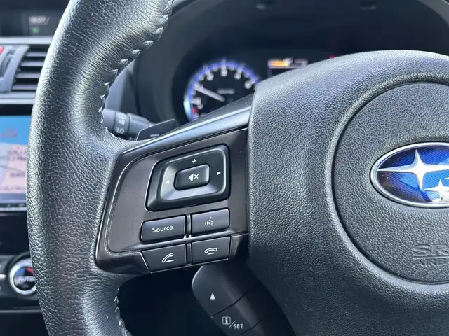 スバル レヴォーグ 1．6GT アイサイト Sスタイル 愛媛県 2018(平30)年 5.3万km クリスタルホワイトP フォグランプ/革巻きステアリング/パドルシフト/BSM/電子P/クルコン/純正SDナビ/ETC/アイサイト/コーナーセンサー/アイスト/LED/オートライト/シートヒーター/レーンキープアシスト/4WD/スマートキー/プッシュスタート