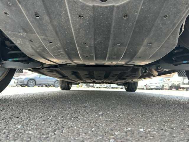 ホンダ ヴェゼル ハイブリッド Z 千葉県 2015(平27)年 4.7万km モルフォブルーP 社外8インチナビ/CD/DVD/HDMI/Bluetooth/フルセグTV/バックカメラ/ETC/前後ドライブレコーダー/シティブレーキアクティブシステム/クルーズコントロール/パドルシフト/ハーフレザーシート/前席シートヒーター/親水ヒーテッドドアミラー/ウインカーミラー/プッシュスタート/スマートキー/スペアキー×１/ルーフレール/オートライト/純正17インチアルミホイール/純正フロアマット/保証書・取扱説明書