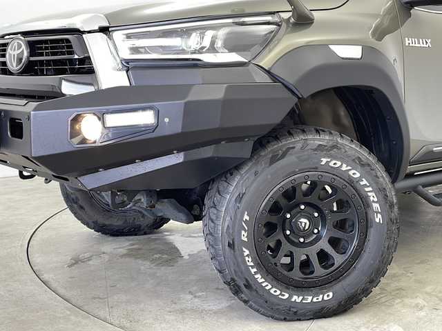 トヨタ ハイラックス Z 兵庫県 2021(令3)年 5.2万km オキサイドブロンズM /TRAIL製フロントバンパー//JAOS BATTLEZリフトアップサスペンション//TOYO OPEN COUNTRY R/Tタイヤ//FUEL OFFROAD17インチホイール//社外オーバーフェンダー//社外ヒッチメンバー//社外サイドステップ//SMART TOP製キャノピー//アルパイン１１インチナビ(EX11NX)/(CD.DVD.SD.フルセグ.Bluetooth)//バックカメラ//トヨタセーフティセンス//プリクラッシュセーフティ//レーンキープアシスト//レーダークルーズコントロール//前後ミラー型ドライブレコーダー//LEDオートライト//フォグランプ//ETC//プッシュスタート//スマートキー×2//純正フロアマット