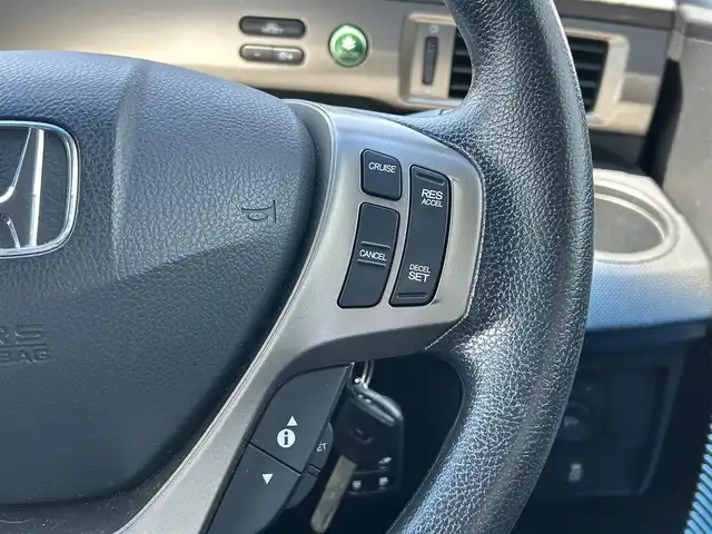 ホンダ フリード スパイク ハイブリット ジャストセレクション 島根県 2013(平25)年 8.4万km プレミアムブラキッシュパール 純正ナビ/CD/DVD/DTV/Bluetooth/バックカメラ/両側パワースライドドア/クルーズコントロール/HIDオートライト/リモコンキー /ETC/純正フロアマット/ドアバイザー