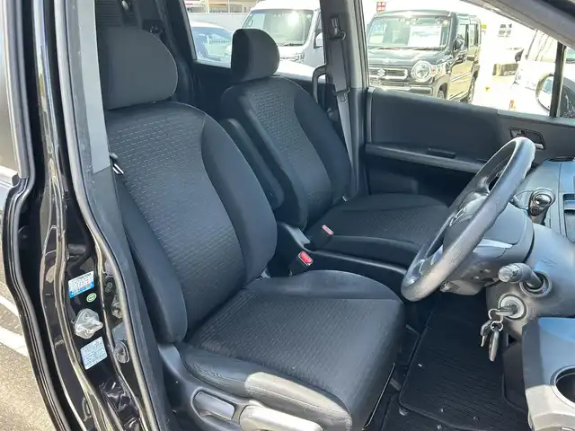 ホンダ フリード スパイク ハイブリット ジャストセレクション 島根県 2013(平25)年 8.4万km プレミアムブラキッシュパール 純正ナビ/CD/DVD/DTV/Bluetooth/バックカメラ/両側パワースライドドア/クルーズコントロール/HIDオートライト/リモコンキー /ETC/純正フロアマット/ドアバイザー