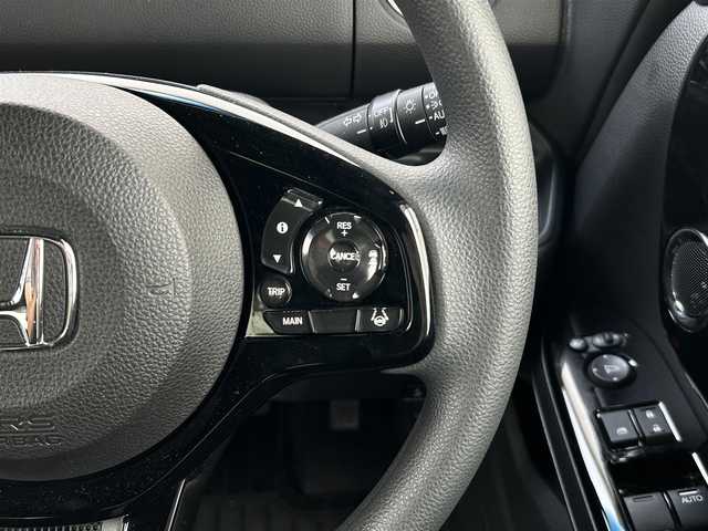 ホンダ Ｎ ＢＯＸ カスタム L 群馬県 2022(令4)年 1.6万km プラチナホワイトパール ワンオーナー/純正メモリーナビ/（DVD/CD/FM/AM/SD/Bluetooth/USB）/Honda SENSING/・アダプティブクルーズコントロール/・パーキングセンサー/・衝突軽減ブレーキ/・標識認識機能/・先行車発進お知らせ機能/・歩行者事故低減ステアリング/・路外逸脱抑制機能/・オートハイビーム/・誤発進抑制機能/助手席側電動スライドドア/8スピーカー/前後ドラレコ/ビルトインETC/純正アルミホイール/純正フロアマット/ドアバイザー/プッシュスタート/保証書/取扱説明書