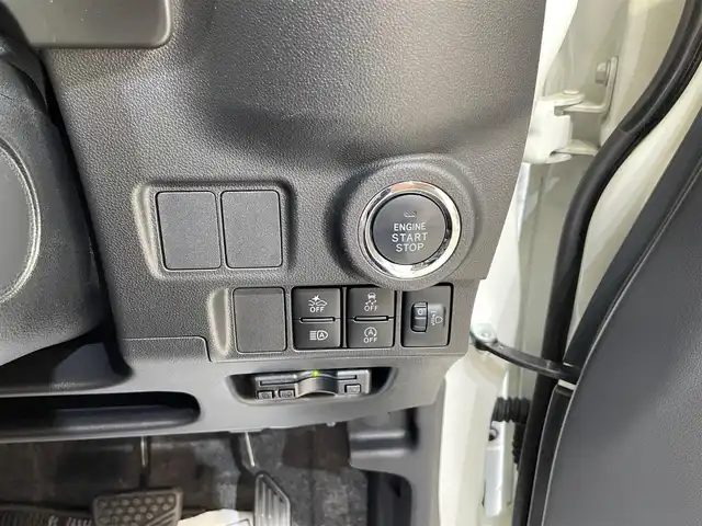 ダイハツ キャスト スタイル GプライムコレSAⅢ 岩手県 2019(令1)年 6万km パールホワイトⅢ ４WD/シートヒーター/スマートアシスト/衝突被害軽減ブレーキ/レーンアシスト/横滑り防止装置/バックカメラ/純正ナビ（Bluetooth CD DVD USB フルセグ）/オートハイビーム/LEDヘッドライト/ETC/アイドリングストップ/純正１５インチアルミホイール/ヘッドライトレベライザー/ステアリングスイッチ/ベンチシート/フォグランプ