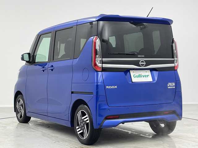 日産 ルークス ハイウェイスター X 茨城県 2024(令6)年 0.3万km オーシャンブルーP 純正９型ナビ（フルセグＴＶ）　/全方位カメラ　/コーナーセンサー　/エマージェンシーブレーキ　/レーンキープ　/アイドリングストップ　/先行車発進お知らせ　/両側電動スライドドア　/純正１４インチＡＷ　/ＬＥＤライト