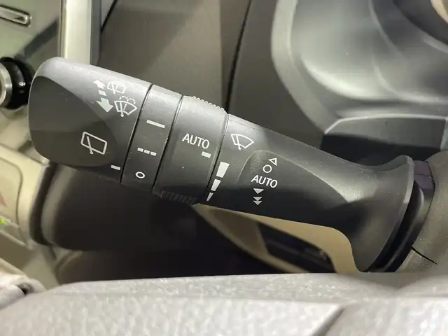 トヨタ ランドクルーザー プラド TX Lパッケージ マットブラED 神奈川県 2023(令5)年 3.3万km ホワイトパールクリスタルシャイン トヨタセーフティセンス/・プリクラッシュセーフティ/・レーンディパーチャーアラート/・レーダークルーズコントロール/・オートマチックハイビーム/・ロードサインアシスト/純正ディスプレイオーディオ/・BT/フルセグTV/USB/MiraCast/ムーンルーフ/ビルトインETC2.0/4WD/MTモード/レザーシート/パワーシート(D/N)/シートヒーター(D/N)/ベンチレーション(D/N)/サード電動格納シート/BSM/ルーフレール/ドライブレコーダー/スマートキー/スペアキー/プッシュスタートボタン/革巻きステアリング/ステアリングスイッチ/Autoライト/ウッドコンビステアリング/コーナーセンサー/LEDヘッドライト/フォグランプ/電動格納ミラー/ウィンカーミラー/純正フロアマット/純正アルミホイール/純正ドアバイザー/サイド/カーテン/ニーエアバッグ