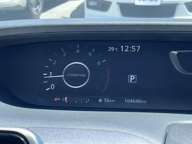 日産 セレナ X 山梨県 2017(平29)年 10.5万km アズライトブルー (株)IDOMが運営する【じしゃロン甲府店】の自社ローン専用車両になります。こちらは現金またはオートローンご利用時の価格です。自社ローンご希望の方は別途その旨お申付け下さい/〇純正メモリーナビ（CD/SD/DTV/USB/BT)/〇全方位カメラ/〇日産オリジナルナビ取付パッケージ/〇両側パワースライドドア/〇セーフティパックA /〇快適パック/〇ETC/〇クルーズコントロール/〇横滑り防止装置/〇新車時保証書/〇取扱説明書/〇ナビ取扱説明書