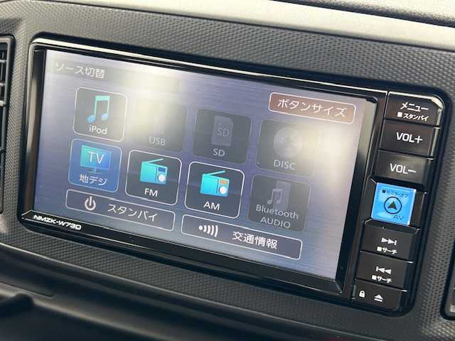 ダイハツ ミラ イース L SAⅢ 宮城県 2024(令6)年 0.5万km スカイブルーメタリック 禁煙車/純正メモリナビ/・BT/USB/AM/FM/CD/DVD/フルセグTV/レベライザー/リモコンキー/コーナーセンサー/ABS/横滑り防止装置/盗難防止装置/エアバッグ/オートライト/ハロゲン/バックカメラ