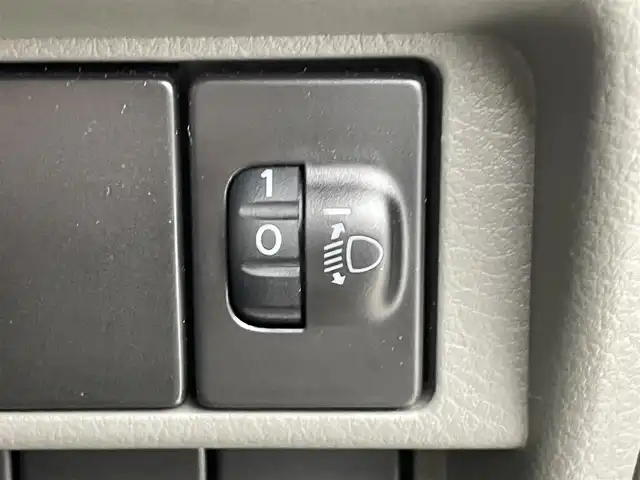 スズキ エブリイ JOINターボ 群馬県 2022(令4)年 1.3万km クールカーキPM 社外7インチメモリナビ/CD/TV/Bluetooth/＝＝＝＝＝/ＳＤナビ　Ｂｌｕｅｔｏｏｔｈ　バックカメラ　ＴＵＦＲＥＱルーフキャリア　デュアルカメラブレーキサポート　車線逸脱警報　パーキングソナー　ＥＴＣ　オートライト　社外アルミホイール　キーレス　４ＷＤ　禁煙