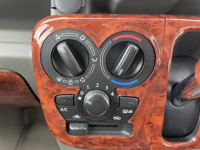 スズキ エブリイ JOINターボ 群馬県 2022(令4)年 1.3万km クールカーキPM 社外7インチメモリナビ/CD/TV/Bluetooth/＝＝＝＝＝/ＳＤナビ　Ｂｌｕｅｔｏｏｔｈ　バックカメラ　ＴＵＦＲＥＱルーフキャリア　デュアルカメラブレーキサポート　車線逸脱警報　パーキングソナー　ＥＴＣ　オートライト　社外アルミホイール　キーレス　４ＷＤ　禁煙