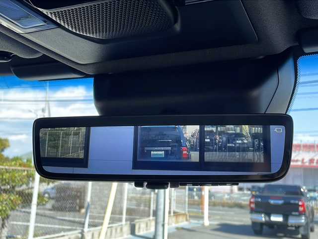 トヨタ ランドクルーザー ２５０ VX 山口県 2024(令6)年 0.4万km ブラック 純正ディスプレイオーディオ/・AM/FM/USB/HDMI/Bluetooth/Miracast/フルセグテレビ/ETC2.0/アラウンドビューモニター/デジタルインナーミラー/純正フロアマット/18インチ純正アルミホイール/ルーフレール/電動リアゲート/レザーシート/前席シートヒーター/前席エアーシート/運転席パワーシート/電動パーキングブレーキ/オートブレーキホールド/充電用C端子/左右独立温度コントロールフルオートエアコン/後席独立コントロールオートエアコン/Toyota Safety Sense/・プリクラッシュセーフティ/・レーントレーシングアシスト/・レーンディパーチャーアラート/・ロードサインアシスト/・レーダークルーズコントロール/・先行車発進告知機能/・ドライバー異常時対応システム/・ブラインドスポットモニター/・クリアランスソナー/・リヤクロストラフィックアラート/・リヤカメラディテクション/盗難防止装置/取扱説明書/保証書/記録簿