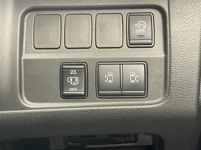 日産 セレナ ハイウェイスター 愛知県 2020(令2)年 2.2万km ブリリアントホワイトパール 純正１０型ナビ　ＢＳＭ　セーフティパックＢ　純正後席モニター　ブルーレイ可　フルセグＴＶ　パーキングアシスト　全方位カメラ　プロパイロット　LEDオート　ハンズフリーパワスラ　追従クルコン　車線逸脱　衝突軽減　フォグランプ　純正マット　純正16インチAW　USB　ETC　