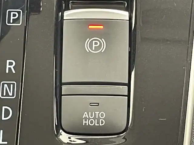日産 セレナ ハイウェイスター 愛知県 2020(令2)年 2.2万km ブリリアントホワイトパール 純正１０型ナビ　ＢＳＭ　セーフティパックＢ　純正後席モニター　ブルーレイ可　フルセグＴＶ　パーキングアシスト　全方位カメラ　プロパイロット　LEDオート　ハンズフリーパワスラ　追従クルコン　車線逸脱　衝突軽減　フォグランプ　純正マット　純正16インチAW　USB　ETC　