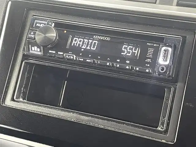 ホンダ フィット ハイブリット F 福島県 2020(令2)年 4.9万km タフタホワイトⅢ ホンダセンシング　/・ＡＣＣ　/・ＣＭＢＳ　/・ＬＫＡＳ　/・誤発進抑制機能　/・歩行者事故低減ステアリング　/・先行先行車発進お知らせ機能　/純正オーディオ　/・USB/CD/AM・FM/AUX/・ETC/ステアリングスイッチ　/プッシュスタート/・スマートキー/ハロゲンライト/・オートライト/・ヘッドライトリベライザー/電動格納ウィンカーミラー/・オートミラー/ドアバイザー