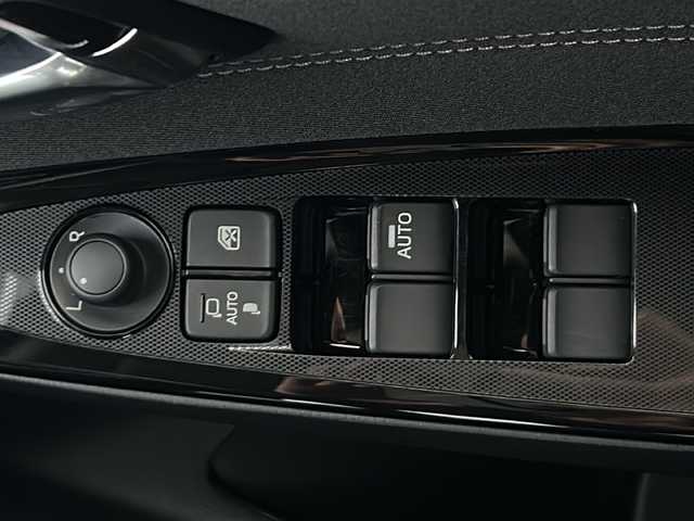 マツダ デミオ 15Sツーリング 石川県 2018(平30)年 0.7万km エターナルブルーマイカ 純正SDナビ【CD/DVD/フルセグTV/Bluetooth】/全方位カメラ/ETC/純正ドライブレコーダー/レーダークルーズコントロール/前席シートヒーター/オートライト/LEDヘッドライト/前後パーキングセンサー/ブラインドスポットモニター/車線逸脱警報システム/スペアキー