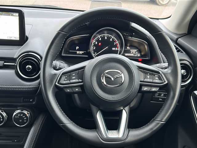 マツダ デミオ 15Sツーリング 石川県 2018(平30)年 0.7万km エターナルブルーマイカ 純正SDナビ【CD/DVD/フルセグTV/Bluetooth】/全方位カメラ/ETC/純正ドライブレコーダー/レーダークルーズコントロール/前席シートヒーター/オートライト/LEDヘッドライト/前後パーキングセンサー/ブラインドスポットモニター/車線逸脱警報システム/スペアキー