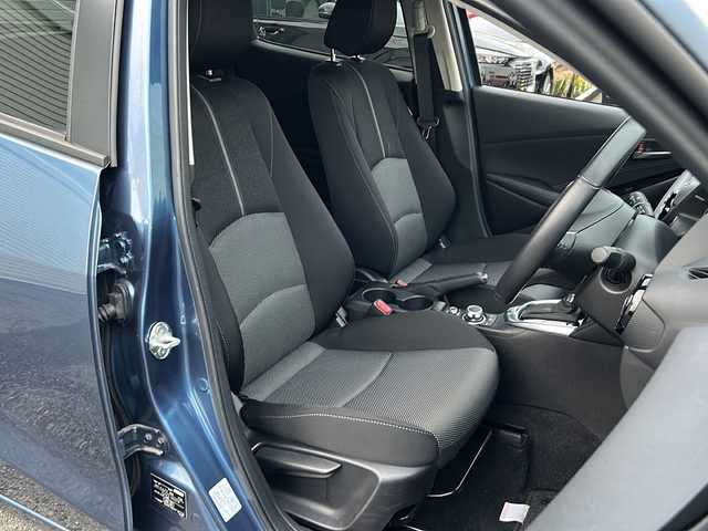 マツダ デミオ 15Sツーリング 石川県 2018(平30)年 0.7万km エターナルブルーマイカ 純正SDナビ【CD/DVD/フルセグTV/Bluetooth】/全方位カメラ/ETC/純正ドライブレコーダー/レーダークルーズコントロール/前席シートヒーター/オートライト/LEDヘッドライト/前後パーキングセンサー/ブラインドスポットモニター/車線逸脱警報システム/スペアキー