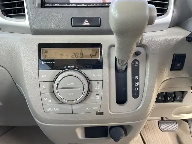 マツダ フレアワゴン XS 新潟県 2016(平28)年 5.7万km クリスタルホワイトP ワンオーナー/保証書/取扱説明書/プッシュスタート/ドアバイザー/ワンセグテレビ/AM/FM/Bluetooth/iPod/ベンチシート/アイドリングストップ/純正フロアマット/レーンキープアシスト/シートヒーター/電動格納ミラー/スペアキー/スマートキー/パワーウィンドウ/4WD