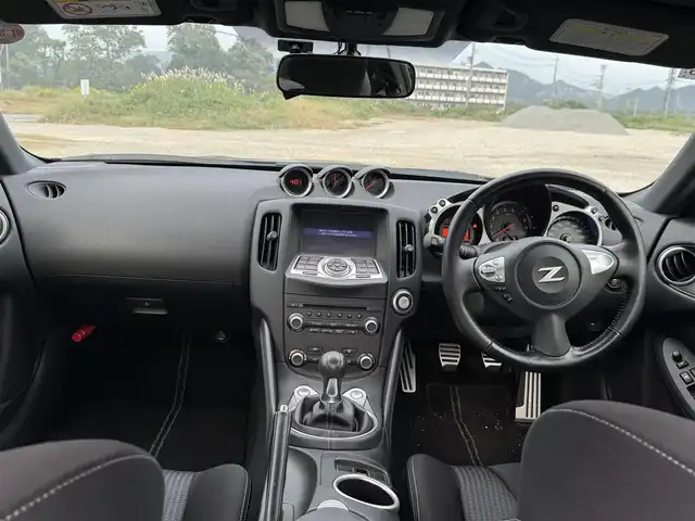 日産 フェアレディ Ｚ 兵庫県 2020(令2)年 6万km ダイヤモンドブラック 純正ナビ/フルセグTV/バックカメラ/前後ドラレコ/ビルトインETC/純正18インチAW/キセノンヘッドライト/AUTOライト/スマートキー/プッシュスタート