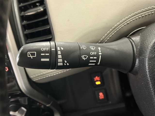 日産 セレナ ハイウェイスター G 静岡県 2016(平28)年 8.7万km カシミヤグレージュ 2トーン 純正SDナビ/・DVD/・CD/・Bluetooth/・AM/・FM/・フルセグTV/・USB/・iPod/主要装備/・レーダークルーズコントロール　/・純正ナビ　/・ドライブレコーダー　/・全方位カメラ　/・コーナーセンサー　/・デジタルインナーミラー　/・シートヒーター　/・両側パワースライドドア　/・パーキングアシスト　/・スマートキー　/・ＥＴＣ/・オートライト/・LEDライト/・エマージェンシーブレーキ/・レーンキープ/・オートホールド/・純正アルミホイール/・アイドリングストップ/・横滑り防止装置/・ステアリングリモコン/・プッシュスタート