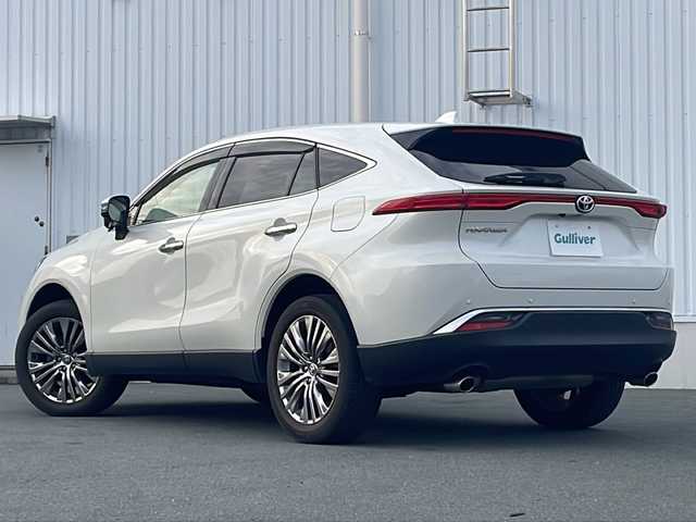トヨタ ハリアー Z 三重県 2020(令2)年 4.7万km ホワイトパールクリスタルシャイン 純正12.3型ナビ /バックカメラ /JBL /BSM /デジタルインナーミラー /スペアキー /ビルトインETC2.0 /USB給電ポート /パワーバックドア /運転席パワーシート /前後コーナーセンサー /レーダークルーズコントロール/レーンキープアシスト/衝突軽減ブレーキ/革巻きステアリング/ステアリングスイッチ/純正フロアマット/LEDヘッドライト/オートハイビーム/オートライト/ハーフレザーシート/電動格納ミラー/禁煙車