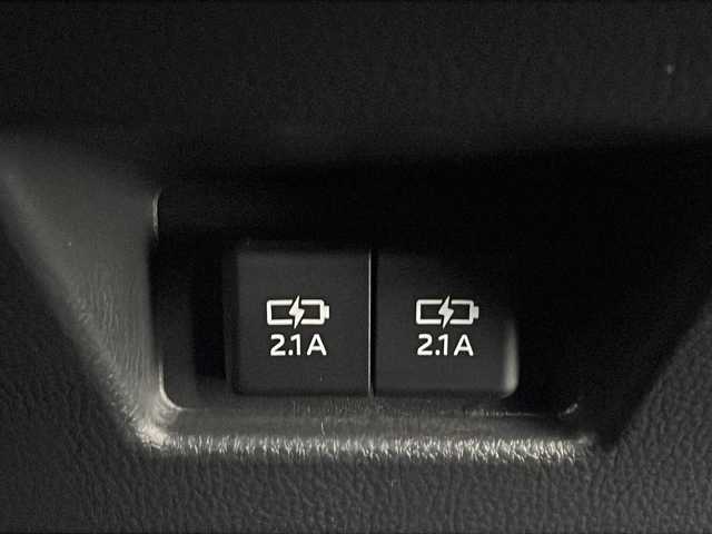 トヨタ ハリアー Z 三重県 2020(令2)年 4.7万km ホワイトパールクリスタルシャイン 純正12.3型ナビ /バックカメラ /JBL /BSM /デジタルインナーミラー /スペアキー /ビルトインETC2.0 /USB給電ポート /パワーバックドア /運転席パワーシート /前後コーナーセンサー /レーダークルーズコントロール/レーンキープアシスト/衝突軽減ブレーキ/革巻きステアリング/ステアリングスイッチ/純正フロアマット/LEDヘッドライト/オートハイビーム/オートライト/ハーフレザーシート/電動格納ミラー/禁煙車