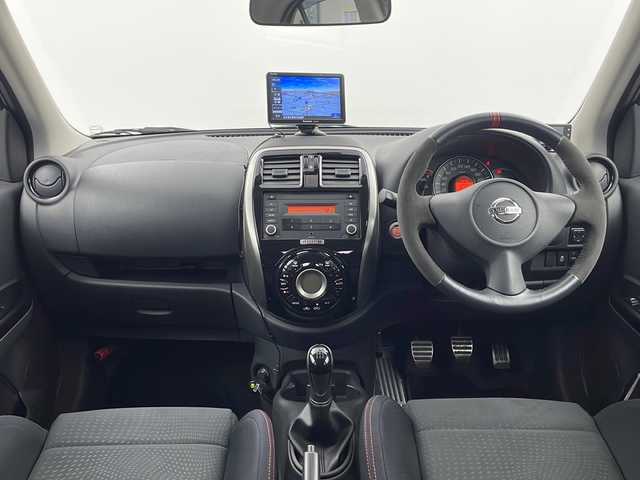 日産 マーチ ニスモS 栃木県 2019(平31)年 0.9万km ブリリアントシルバー Panasonicポータブルナビ/（CN-G710D）/純正オーディオ/　AUX/AM/FM/ドライブレコーダー前後/横滑り防止装置/AUTOエアコン/純正ドアバイザー/純正フロアマット