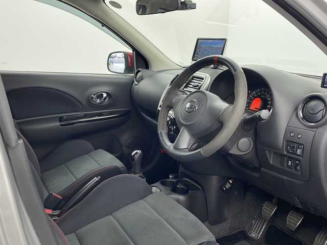 日産 マーチ ニスモS 栃木県 2019(平31)年 0.9万km ブリリアントシルバー Panasonicポータブルナビ/（CN-G710D）/純正オーディオ/　AUX/AM/FM/ドライブレコーダー前後/横滑り防止装置/AUTOエアコン/純正ドアバイザー/純正フロアマット