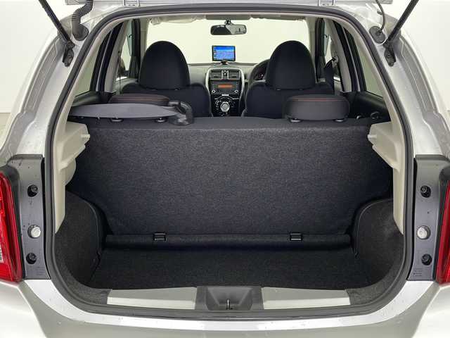 日産 マーチ ニスモS 栃木県 2019(平31)年 0.9万km ブリリアントシルバー Panasonicポータブルナビ/（CN-G710D）/純正オーディオ/　AUX/AM/FM/ドライブレコーダー前後/横滑り防止装置/AUTOエアコン/純正ドアバイザー/純正フロアマット