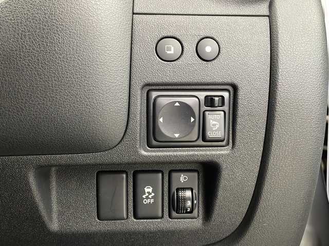 日産 マーチ ニスモS 栃木県 2019(平31)年 0.9万km ブリリアントシルバー Panasonicポータブルナビ/（CN-G710D）/純正オーディオ/　AUX/AM/FM/ドライブレコーダー前後/横滑り防止装置/AUTOエアコン/純正ドアバイザー/純正フロアマット