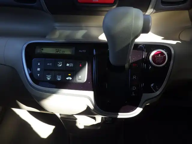 ホンダ Ｎ ＢＯＸ G Lパッケージ 千葉県 2013(平25)年 4.9万km クールミストメタリック 左パワースライドドア/右イージークローザードア/純正メモリーナビ/ワンセグTV/【DVD/CD再生機能】/バックカメラ/ドライブレコーダー/ETC/ウインカーミラー/純正14インチアルミホイル/Honda スマートキー