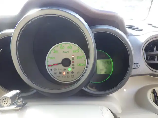 ホンダ Ｎ ＢＯＸ G Lパッケージ 千葉県 2013(平25)年 4.9万km クールミストメタリック 左パワースライドドア/右イージークローザードア/純正メモリーナビ/ワンセグTV/【DVD/CD再生機能】/バックカメラ/ドライブレコーダー/ETC/ウインカーミラー/純正14インチアルミホイル/Honda スマートキー