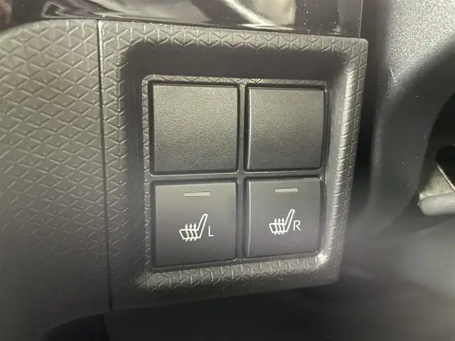 ダイハツ タント カスタム X セレクション 富山県 2020(令2)年 5.3万km シャイニングホワイトパール 純正ナビ（ＣＤ　ＤＶＤ　ｂｌｕｅｔｏｏｔｈ）　/フルセグTV/バックカメラ　/前後コーナーセンサー　/スマートアシスト（衝突軽減ブレーキ）　/前ドラレコ（DRN-H70N）　/両側パワースライドドア　/運転席ロングスライド/オートライト　/ＬＥＤヘッドライト　/フォグ/ハーフレザー調シート/前席シートヒーター/スマートキー/プッシュスタート/横滑防止装置/純正マット/保証書、取説/スペアキー