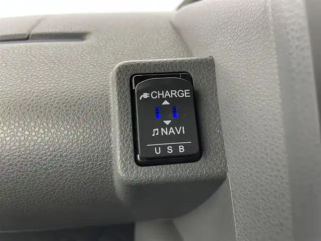 ダイハツ タント カスタム X セレクション 富山県 2020(令2)年 5.3万km シャイニングホワイトパール 純正ナビ（ＣＤ　ＤＶＤ　ｂｌｕｅｔｏｏｔｈ）　/フルセグTV/バックカメラ　/前後コーナーセンサー　/スマートアシスト（衝突軽減ブレーキ）　/前ドラレコ（DRN-H70N）　/両側パワースライドドア　/運転席ロングスライド/オートライト　/ＬＥＤヘッドライト　/フォグ/ハーフレザー調シート/前席シートヒーター/スマートキー/プッシュスタート/横滑防止装置/純正マット/保証書、取説/スペアキー