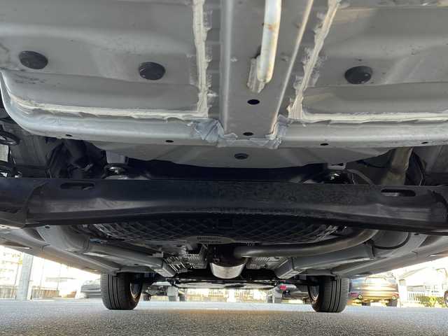 トヨタ ライズ Z 山口県 2021(令3)年 1.8万km シャイニングホワイトパール 純正SDナビ　【NSZT-W68T】/・Bluetooth接続/・AM/FM/・フルセグTV/・DVD再生機能有/パノラミックビューモニター/ビルトインETC/ドライブレコーダー/スマートアシスト/・衝突警報機能/・ブレーキ制御付誤発進抑制機能/・車線逸脱警報機能/・先行車発進お知らせ機能/・標識認識機能/・アダプティブクルーズコントロール/・レーンキープコントロール/・ブラインドスポットモニター/シートヒーター/USB入力端子/スマートキー/プッシュスタート/スペアキー1本/純正フロアマット/純正LEDライト/純正17インチアルミホイール/ドアバイザー/ウィンカーミラー