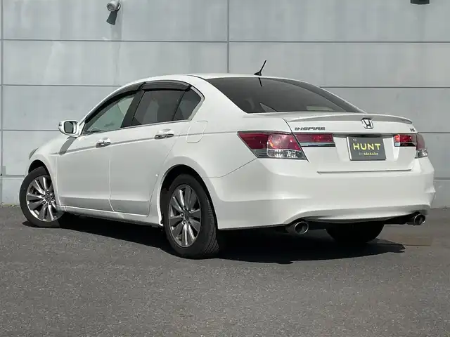 ホンダ インスパイア 千葉県 2011(平23)年 2.5万km ホワイトオーキッドパール ユーザー買取車両/純正メーカーナビ/・ワンセグ/BT/DVD/CD/AUX/バックカメラ/ステアリングスイッチ/ETC/クルーズコントロール/キーレスエントリー/レザーシート/シートヒーター(D/N席)/ハロゲンヘッドライト/オートライト/フォグライト/純正フロアマット/純正17インチAW
