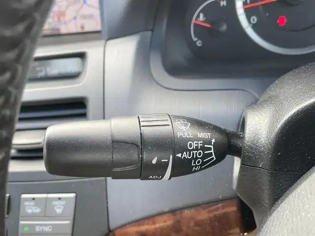 ホンダ インスパイア 千葉県 2011(平23)年 2.5万km ホワイトオーキッドパール ユーザー買取車両/純正メーカーナビ/・ワンセグ/BT/DVD/CD/AUX/バックカメラ/ステアリングスイッチ/ETC/クルーズコントロール/キーレスエントリー/レザーシート/シートヒーター(D/N席)/ハロゲンヘッドライト/オートライト/フォグライト/純正フロアマット/純正17インチAW