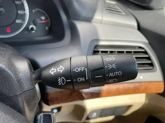 ホンダ インスパイア 千葉県 2011(平23)年 2.5万km ホワイトオーキッドパール ユーザー買取車両/純正メーカーナビ/・ワンセグ/BT/DVD/CD/AUX/バックカメラ/ステアリングスイッチ/ETC/クルーズコントロール/キーレスエントリー/レザーシート/シートヒーター(D/N席)/ハロゲンヘッドライト/オートライト/フォグライト/純正フロアマット/純正17インチAW