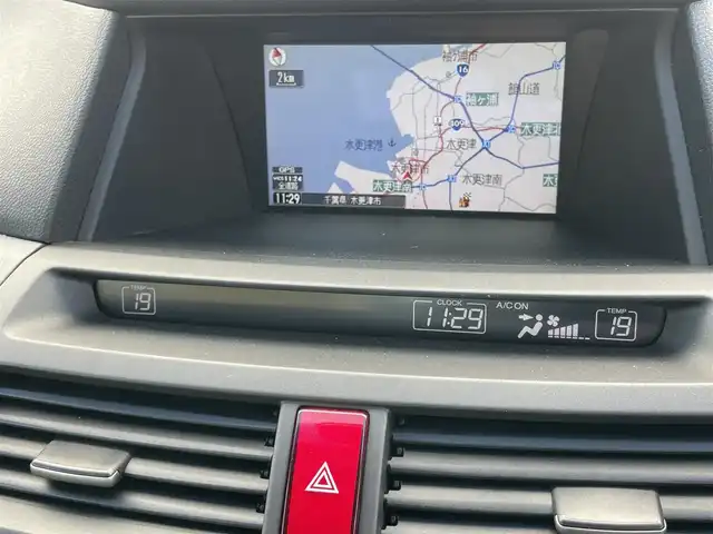 ホンダ インスパイア 千葉県 2011(平23)年 2.5万km ホワイトオーキッドパール ユーザー買取車両/純正メーカーナビ/・ワンセグ/BT/DVD/CD/AUX/バックカメラ/ステアリングスイッチ/ETC/クルーズコントロール/キーレスエントリー/レザーシート/シートヒーター(D/N席)/ハロゲンヘッドライト/オートライト/フォグライト/純正フロアマット/純正17インチAW