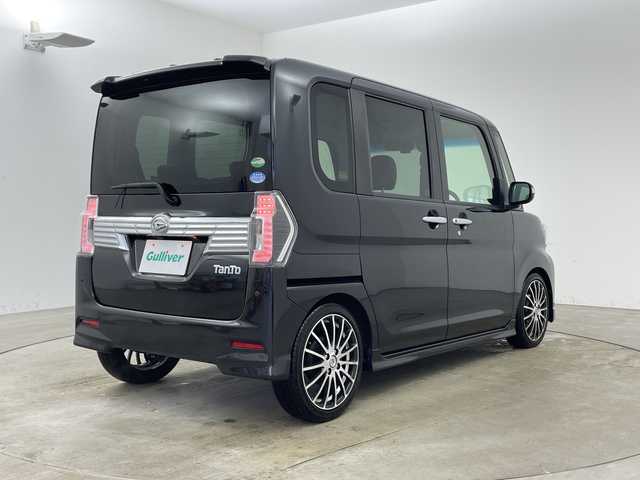 ダイハツ タント カスタム X トップED SA Ⅲ 兵庫県 2017(平29)年 6.1万km ブラックマイカメタリック ・社外ナビ/TV/USB/CD/AM/FM/・バックカメラ/・スマートアシストIII/・衝突回避支援ブレーキ機能/・衝突警報機能/・誤発進抑制制御機能/・ブレーキ制御付誤発進抑制機能/・車線逸脱警報/・路側逸脱抑制機能/・ふらつき警報/・先行車発進お知らせ機能/・オートハイビーム/・片側パワースライドドア/・ステアリングスイッチ/・ファブリック＋ソフトレザー調シート/・社外16インチアルミホイール/・LEDヘッドライト/・フォグランプ/・ETC/・前方ドライブレコーダー/・スマートキー/・取扱説明書/・保証書